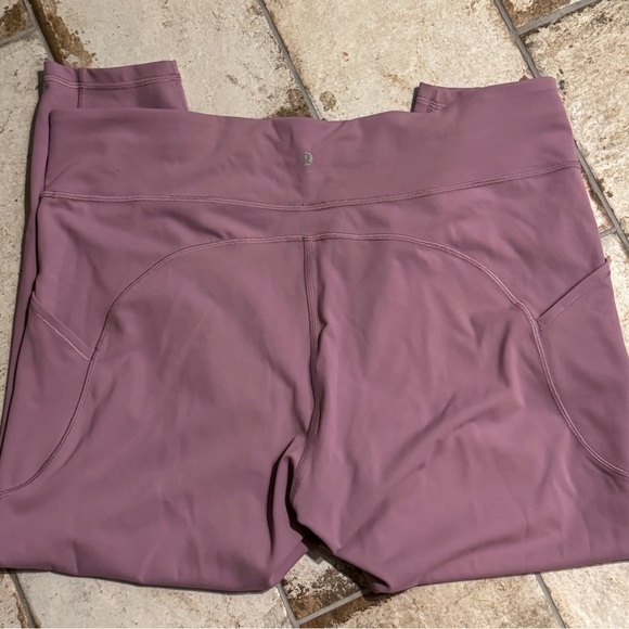 NWOT Lululemon leggings | side pockets | size 20| Mauve color - Picture 4 of 8